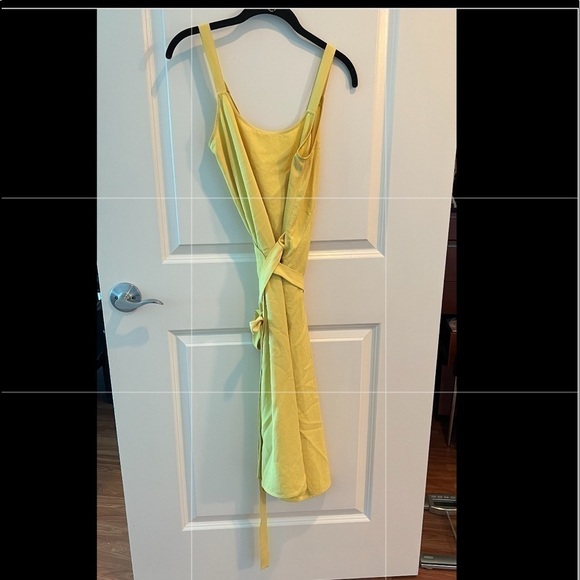 EVERLANE Japanese GoWeave Sleeveless Wrap Dress - Picture 6 of 12